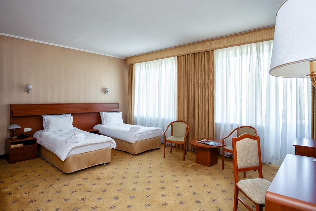 City Hotel Tien Shan Koktobe Exterior foto